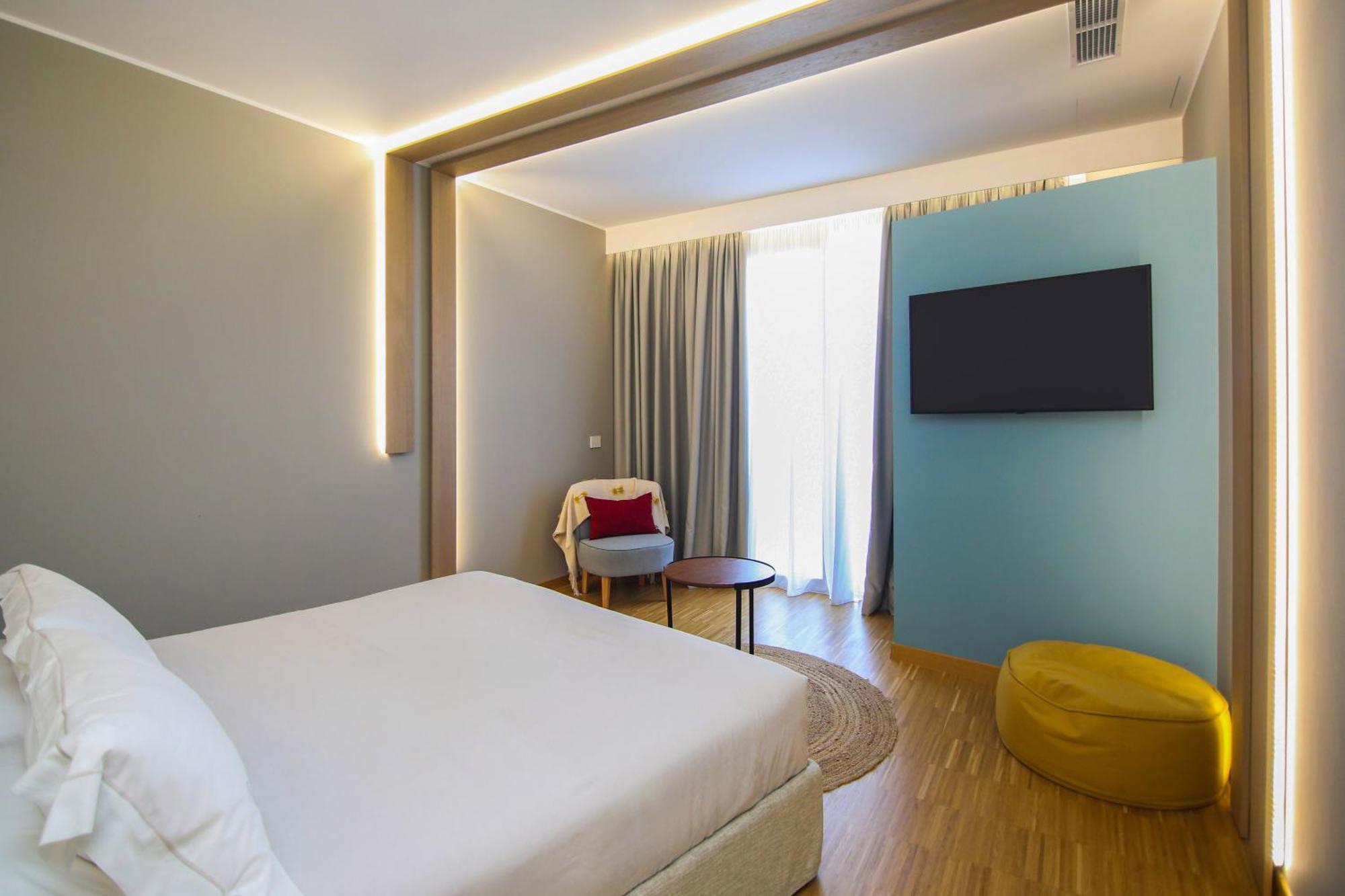 Hotel Vlora Priam, Affiliated By Melia Exterior photo