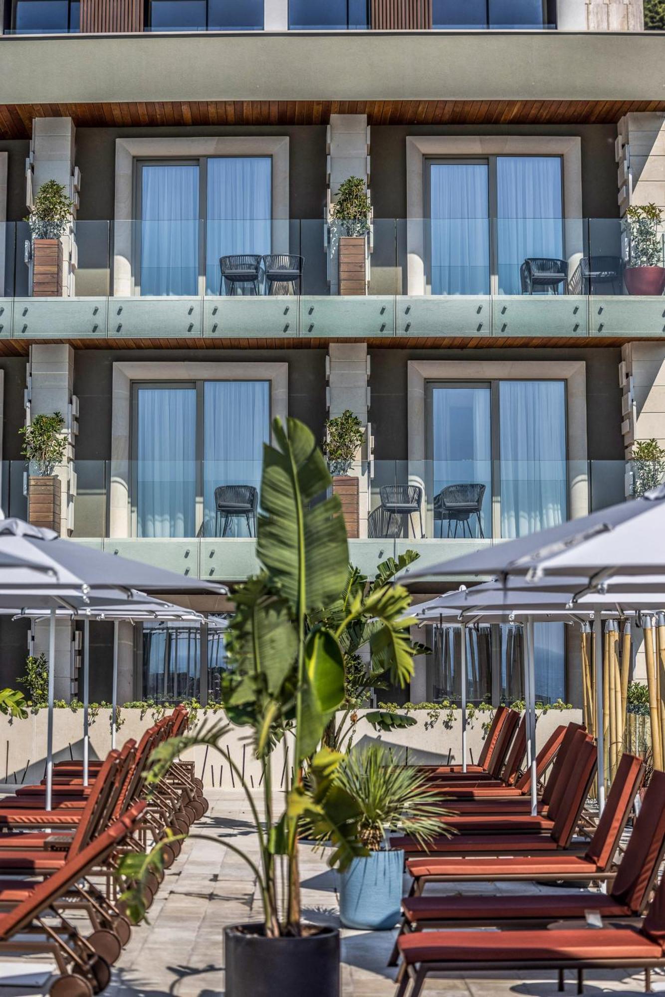 Hotel Vlora Priam, Affiliated By Melia Exterior photo