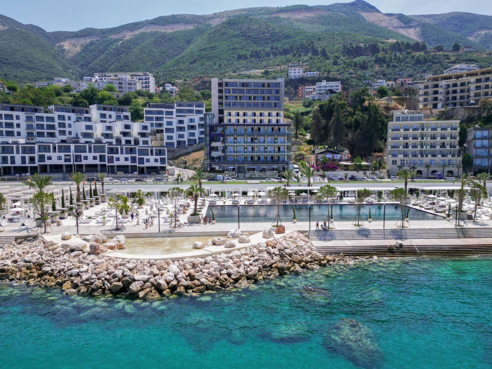 Hotel Vlora Priam, Affiliated By Melia Exterior photo